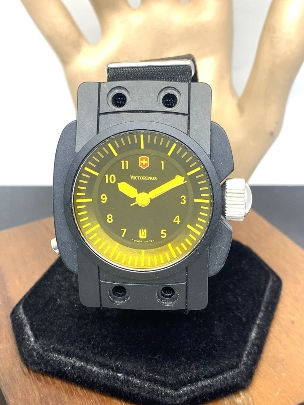 Victorinox Swiss Army Men's Watch Vintage Yellow Crystal Swiss Quartz Nylon 47mm